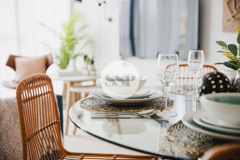 Elegant 2BR Abode Within Melbourne CBD FREE WIFI - Tourism Guide 2