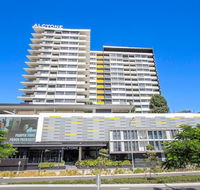 Elite elegance 2BRHamilton APT with Parking - Cruises Travel