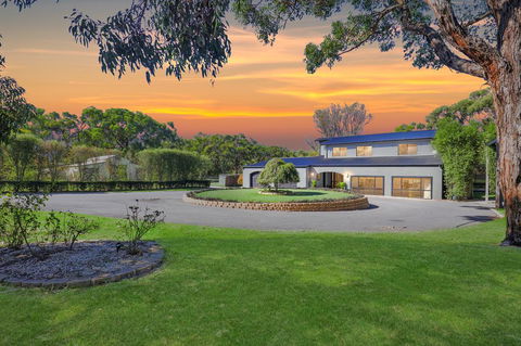 Elk Estate - Travel Search 0