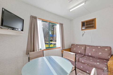 Elliston Waterloo Bay Tourist Park - Travel Agents 2