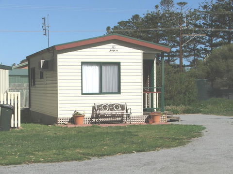 Elliston Waterloo Bay Tourist Park - Travel Agents 1