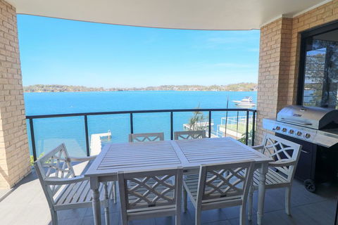 Elysium Lakehouse - Travel Agents 1