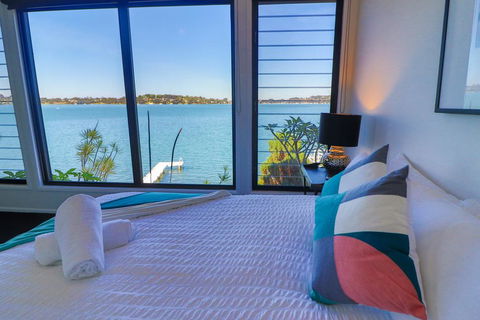 Elysium Lakehouse - Travel Agents 0