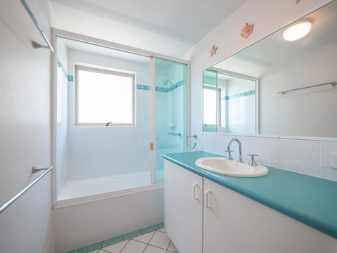 Emerald Shores Unit 6, 8 Orvieto Terrace, Kings Beach - Cruises Travel 1
