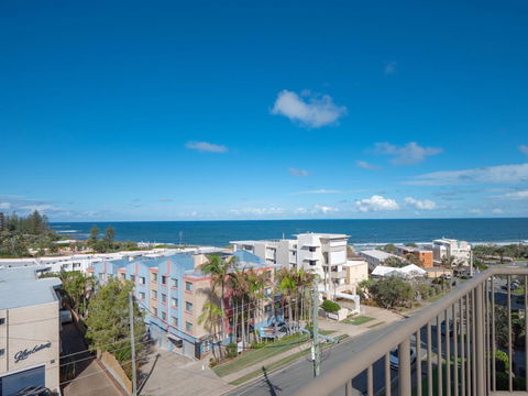 Emerald Shores Unit 6, 8 Orvieto Terrace, Kings Beach - Cruises Travel 3