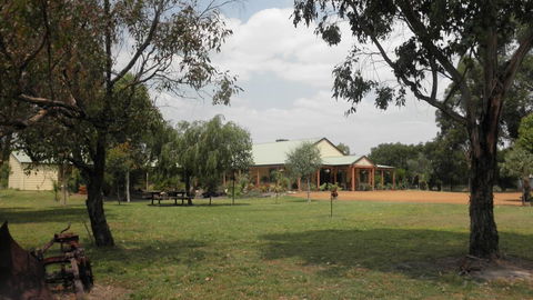 Enderslie House Bed & Breakfast - Tourism Guide 0