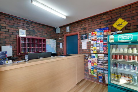 Enfield Motel - Tourism Guide 0