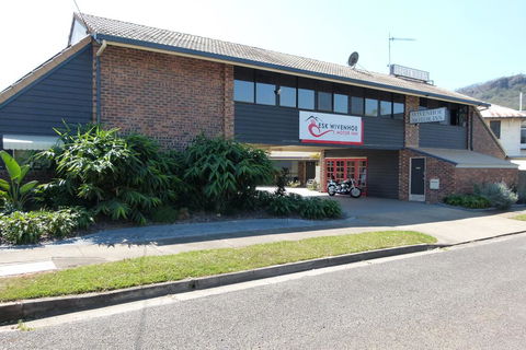 Esk Wivenhoe Motor Inn - Cruises Travel 0