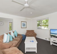Essendene Road Box Beach Retreat 29 - Cruises Travel