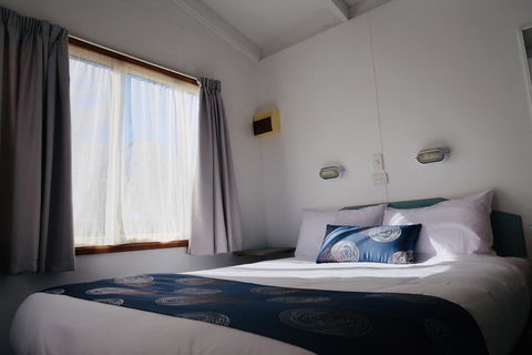 Euroa Caravan Park - Cruises Travel 1