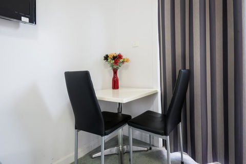 Euroa Motor Inn - Cruises Travel 2