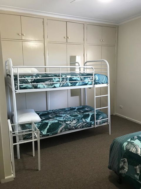 Fairway Lodge Motel - Cruises Travel 1