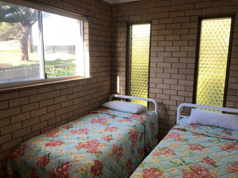 Flat 1-3 Bay Lane - Cruises Travel 2