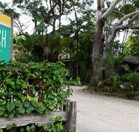 Flynns Beach Caravan Park - Travel Agents