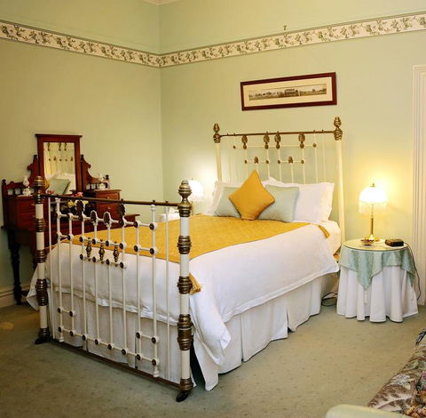 Forgandenny House B&B - Tourism Guide 1