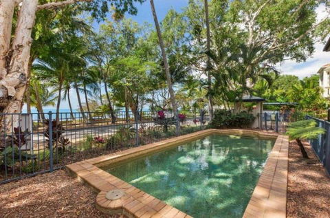 Fusilier Beachfrontviews - Travel Search 0