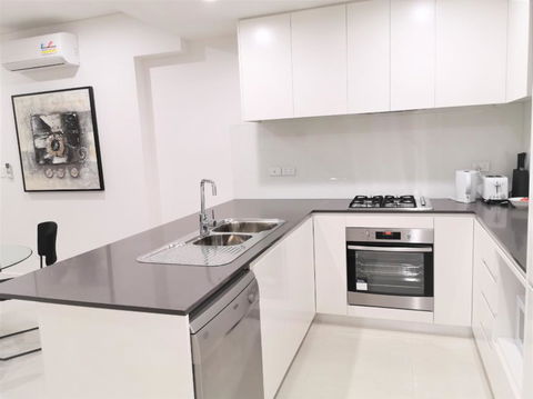 G04 Courtyard Apartment - Travel Agents 0