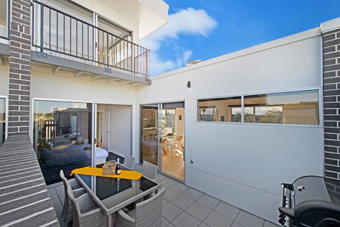 G149 Apartment 4 - Travel Search 2