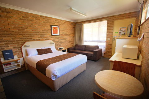 Garden City Motor Inn - Cruises Travel 0