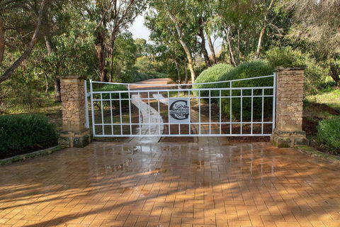 Garden Pavilion - Art House Yallingup - Travel Search 1