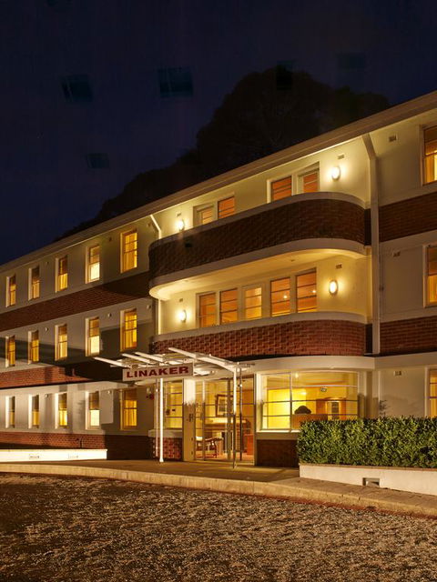 George Kerferd Hotel - Travel Search 3