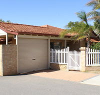 Geraldton Luxury Retreat 2 - Cruises Travel