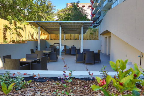 Gladstone Central Plaza - Cruises Travel 2