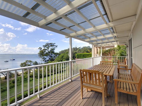 Gloucester Street, 04, Frangipani - Cruises Travel 0