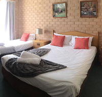 Golden Chain Aalana Motor Inn - Travel Search