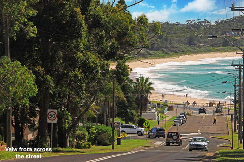 GOLF 39 MOLLYMOOK BEACH - Travel Search 0