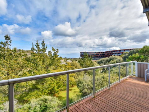 Golfers Paradise By The Beach - Travel Agents 3