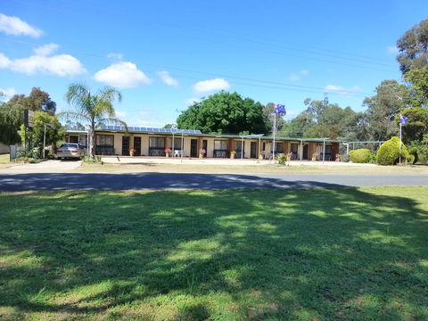 Golfers Retreat Motel - Travel Agents 0