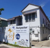 Gonow Family Backpackers Hostel - Cruises Travel