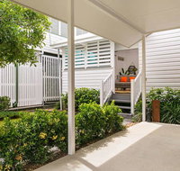 Gorgeous Cottage Close to the City - Tourism Guide