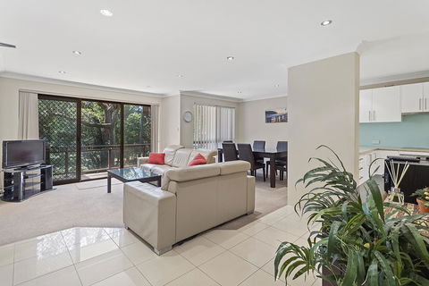 Gowrie Ave, Bay Parklands, Unit 30, 2, Nicholli - Cruises Travel 2