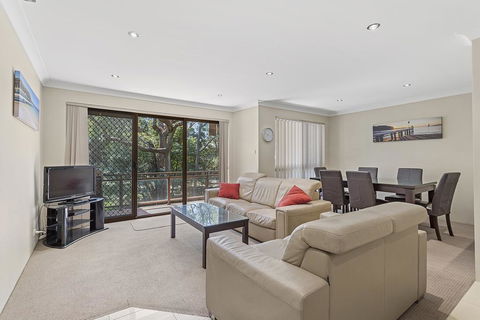 Gowrie Ave, Bay Parklands, Unit 30, 2, Nicholli - Cruises Travel 3