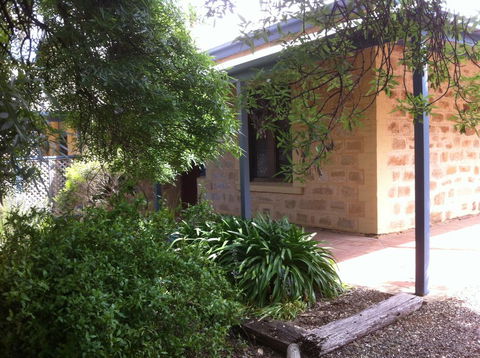Granmas Cottage - Travel Search 0
