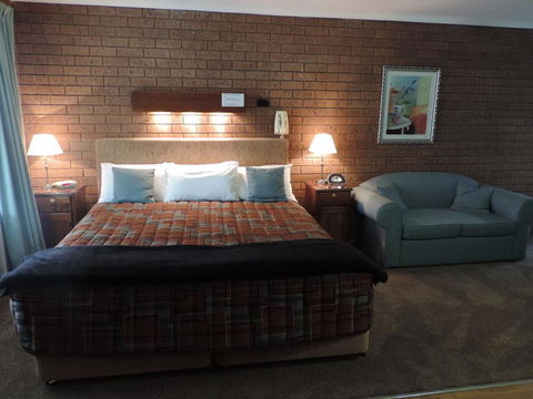 Greenacres Motel - Travel Agents 0