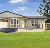 Haere Mai 2 - East Ballina - Cruises Travel