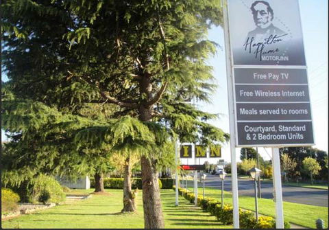 Hamilton Hume Motor Inn - Travel Agents 2