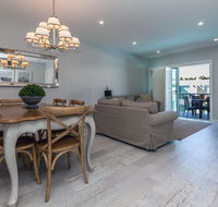 Hamptons Retreat  Unit 259A Pacific Blue - Travel Search