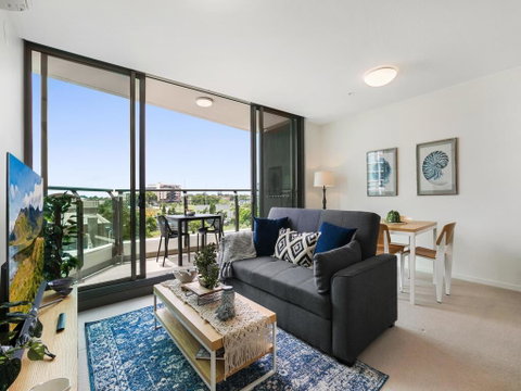 HARBOURSIDE- Hosted By: L'Abode Accommodation - Tourism Guide 0