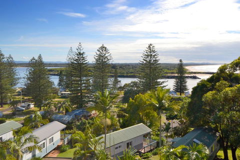 Headlands 9 1 Clarence Street - Travel Agents 0