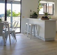 HelloSailor HolidayRental FirePit NBN AppleTV KingBed - Travel Agents