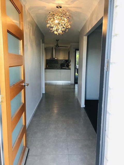 Hervey Bay Holiday Home - Travel Search 3