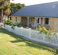 Hillside Cottage Berrima - Cruises Travel