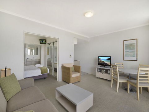 Hinterland Luxury - 1 Bedroom Hinterland View Apt - Cruises Travel 3