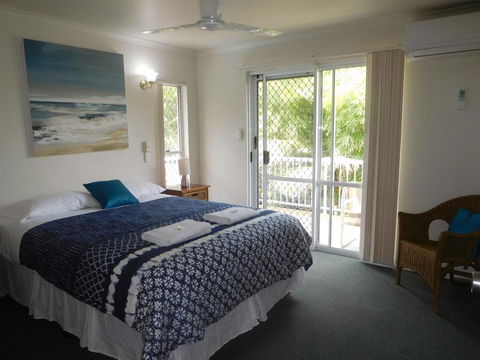 Holiday Apartment On The Esplanade - Travel Search 3