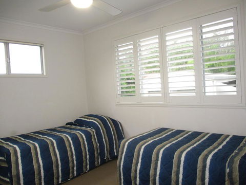 Holiday In Style - Hervey Bay - Travel Search 2