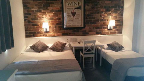 Hornsby Inn - Travel Agents 2